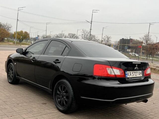 Черный Мицубиси Галант, объемом двигателя 2.4 л и пробегом 312 тыс. км за 5300 $, фото 4 на Automoto.ua