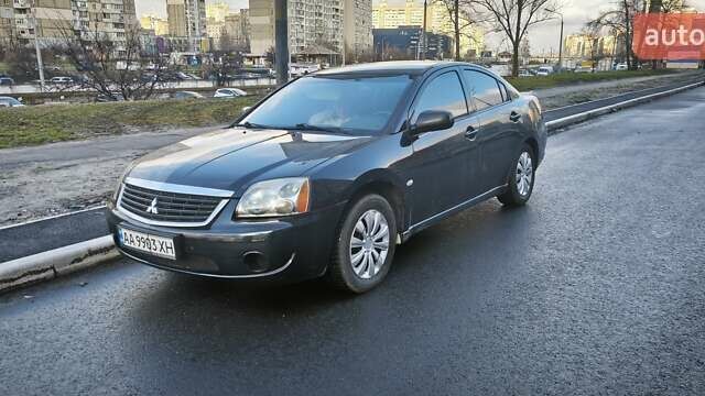 Черный Мицубиси Галант, объемом двигателя 2.4 л и пробегом 255 тыс. км за 4999 $, фото 11 на Automoto.ua