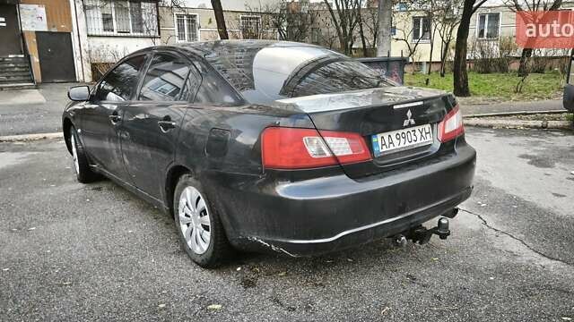 Черный Мицубиси Галант, объемом двигателя 2.4 л и пробегом 255 тыс. км за 4999 $, фото 3 на Automoto.ua