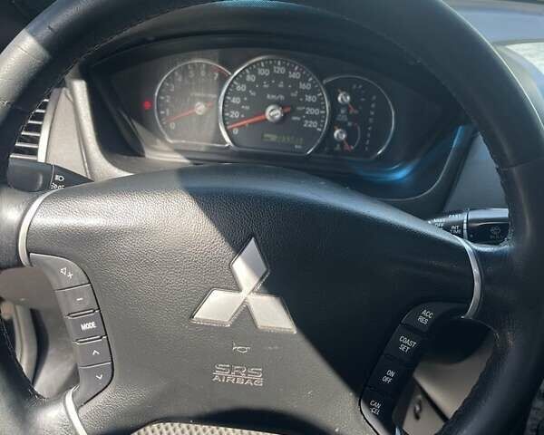 Чорний Міцубісі Галант, об'ємом двигуна 2.4 л та пробігом 320 тис. км за 5446 $, фото 1 на Automoto.ua