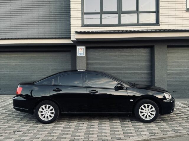 Черный Мицубиси Галант, объемом двигателя 2.4 л и пробегом 139 тыс. км за 8900 $, фото 3 на Automoto.ua