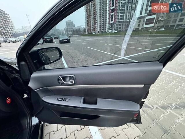 Черный Мицубиси Галант, объемом двигателя 2.38 л и пробегом 191 тыс. км за 6500 $, фото 11 на Automoto.ua