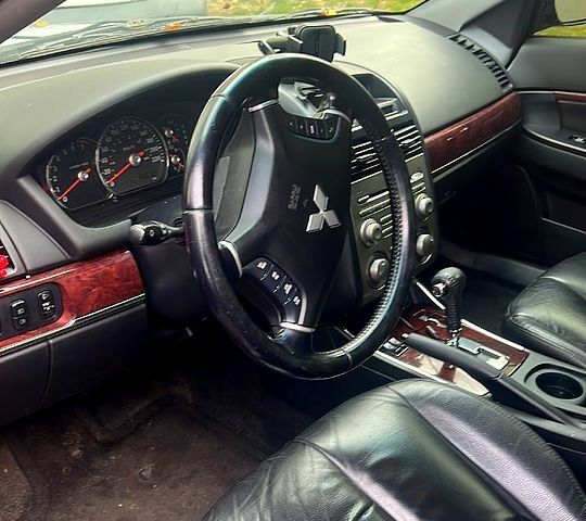 Чорний Міцубісі Галант, об'ємом двигуна 2.4 л та пробігом 450 тис. км за 4300 $, фото 1 на Automoto.ua