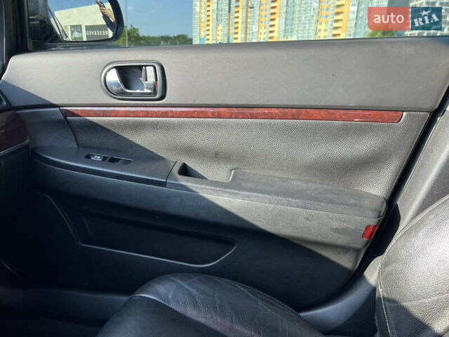 Черный Мицубиси Галант, объемом двигателя 2.4 л и пробегом 462 тыс. км за 5000 $, фото 7 на Automoto.ua