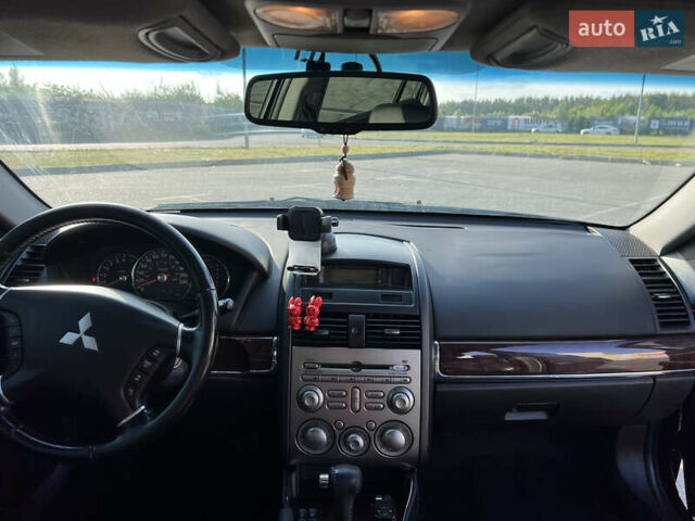 Черный Мицубиси Галант, объемом двигателя 2.4 л и пробегом 462 тыс. км за 5000 $, фото 16 на Automoto.ua