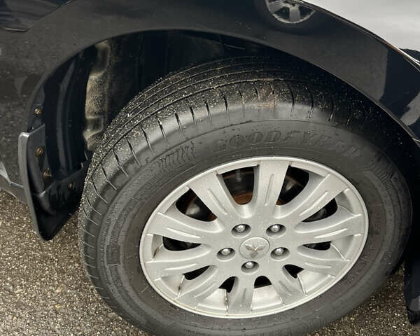 Чорний Міцубісі Галант, об'ємом двигуна 2.4 л та пробігом 230 тис. км за 6300 $, фото 7 на Automoto.ua