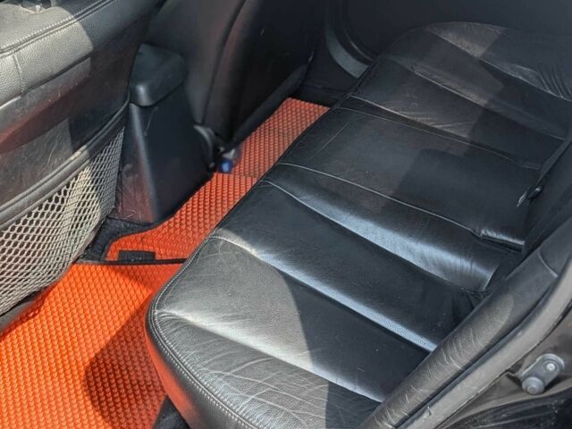 Черный Мицубиси Галант, объемом двигателя 2.4 л и пробегом 345 тыс. км за 3999 $, фото 10 на Automoto.ua