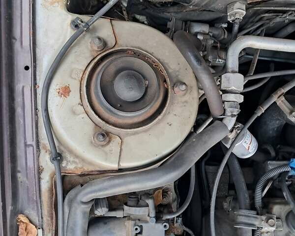 Коричневый Мицубиси Галант, объемом двигателя 2.4 л и пробегом 300 тыс. км за 3000 $, фото 9 на Automoto.ua