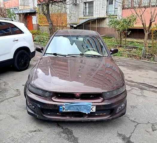 Коричневый Мицубиси Галант, объемом двигателя 2.4 л и пробегом 380 тыс. км за 2500 $, фото 1 на Automoto.ua