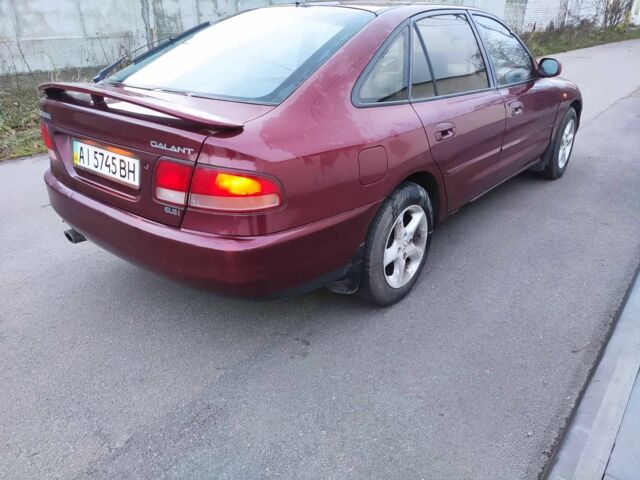 Красный Мицубиси Галант, объемом двигателя 2 л и пробегом 284 тыс. км за 1200 $, фото 4 на Automoto.ua
