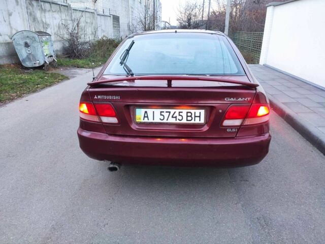 Красный Мицубиси Галант, объемом двигателя 2 л и пробегом 284 тыс. км за 1200 $, фото 5 на Automoto.ua