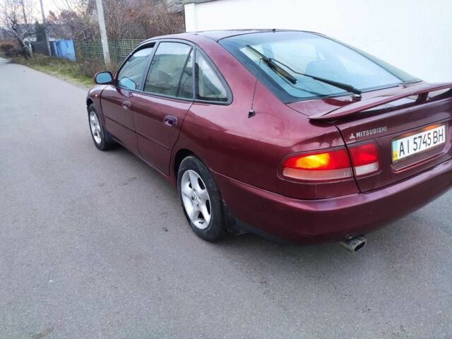 Красный Мицубиси Галант, объемом двигателя 2 л и пробегом 284 тыс. км за 1200 $, фото 6 на Automoto.ua