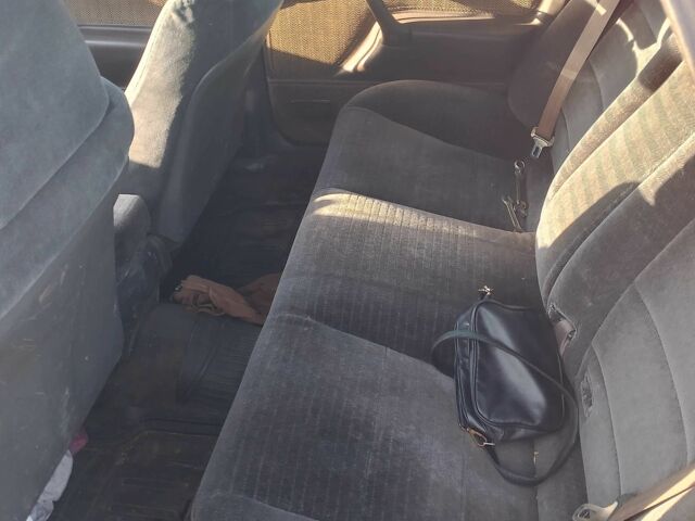 Красный Мицубиси Галант, объемом двигателя 2 л и пробегом 300 тыс. км за 1300 $, фото 7 на Automoto.ua