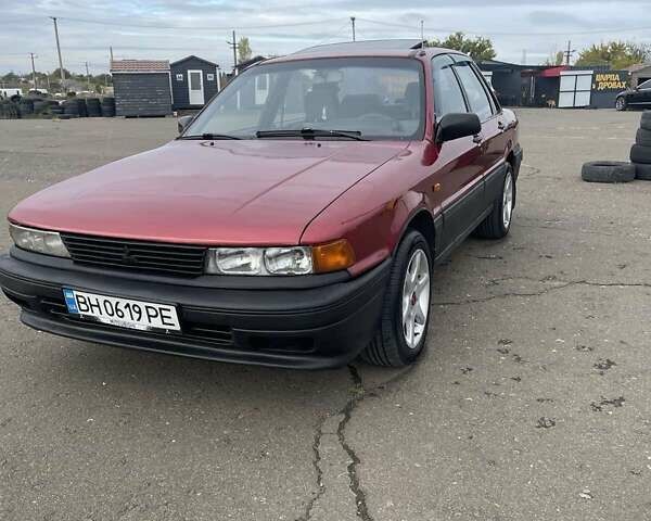 Красный Мицубиси Галант, объемом двигателя 1.8 л и пробегом 283 тыс. км за 2200 $, фото 2 на Automoto.ua