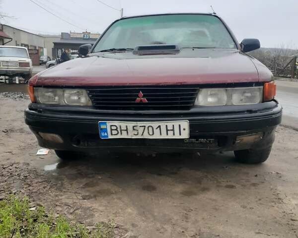 Красный Мицубиси Галант, объемом двигателя 0 л и пробегом 250 тыс. км за 500 $, фото 1 на Automoto.ua