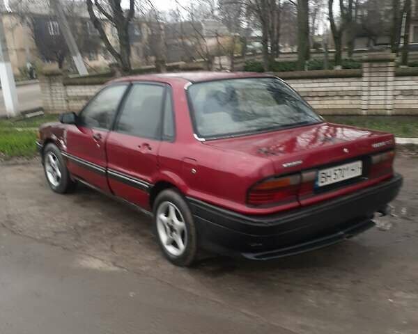 Красный Мицубиси Галант, объемом двигателя 0 л и пробегом 250 тыс. км за 500 $, фото 2 на Automoto.ua