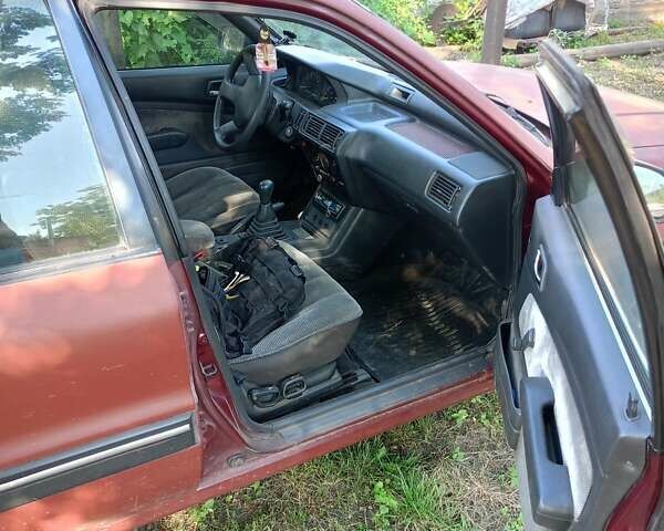 Красный Мицубиси Галант, объемом двигателя 1.8 л и пробегом 400 тыс. км за 999 $, фото 3 на Automoto.ua