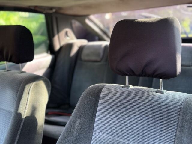 Красный Мицубиси Галант, объемом двигателя 1.6 л и пробегом 370 тыс. км за 500 $, фото 5 на Automoto.ua