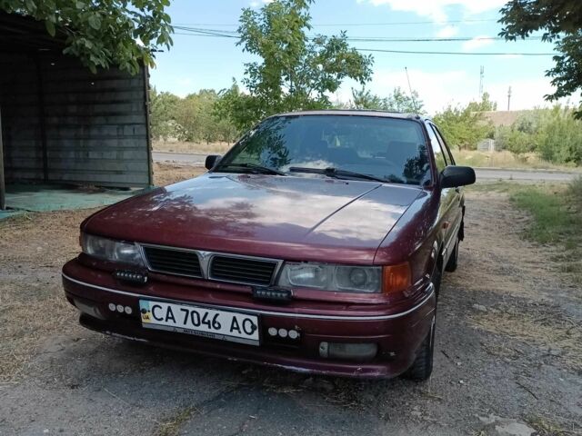 Красный Мицубиси Галант, объемом двигателя 1.8 л и пробегом 220 тыс. км за 1650 $, фото 8 на Automoto.ua