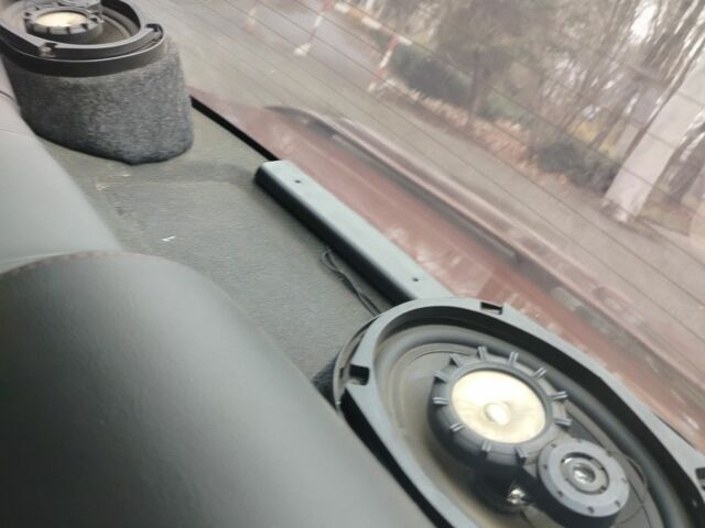 Красный Мицубиси Галант, объемом двигателя 2 л и пробегом 666 тыс. км за 999 $, фото 6 на Automoto.ua