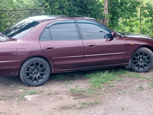 Червоний Міцубісі Галант, об'ємом двигуна 2 л та пробігом 275 тис. км за 2200 $, фото 1 на Automoto.ua