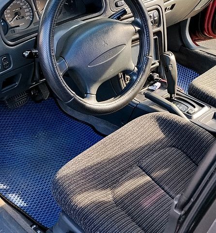 Красный Мицубиси Галант, объемом двигателя 2 л и пробегом 297 тыс. км за 2900 $, фото 5 на Automoto.ua