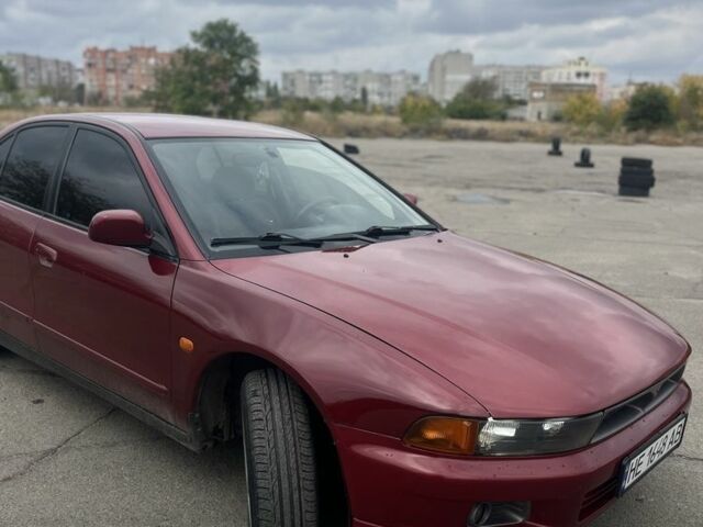 Красный Мицубиси Галант, объемом двигателя 2 л и пробегом 200 тыс. км за 2999 $, фото 6 на Automoto.ua