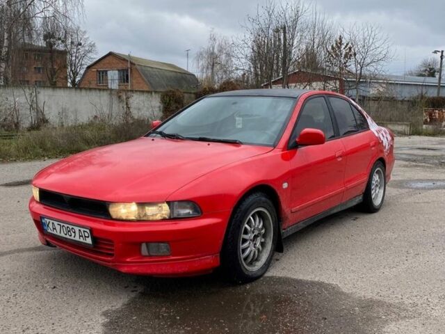 Красный Мицубиси Галант, объемом двигателя 2.5 л и пробегом 300 тыс. км за 1850 $, фото 1 на Automoto.ua