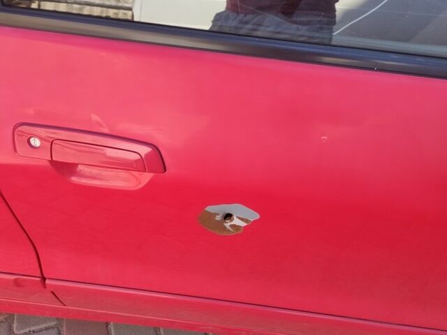 Червоний Міцубісі Галант, об'ємом двигуна 2.5 л та пробігом 300 тис. км за 3500 $, фото 10 на Automoto.ua