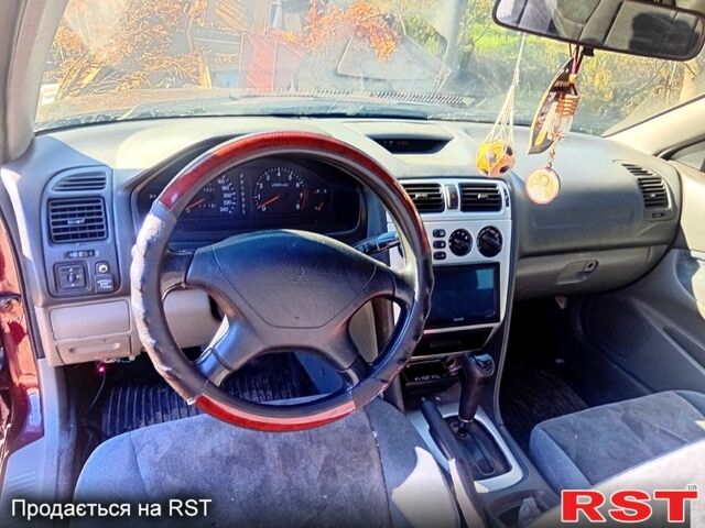 Червоний Міцубісі Галант, об'ємом двигуна 2 л та пробігом 0 тис. км за 2500 $, фото 3 на Automoto.ua