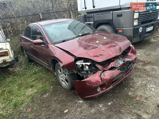 Красный Мицубиси Галант, объемом двигателя 2.35 л и пробегом 300 тыс. км за 2650 $, фото 2 на Automoto.ua