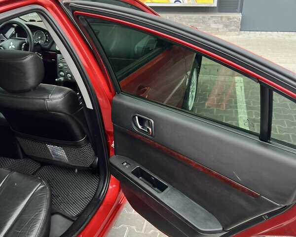 Красный Мицубиси Галант, объемом двигателя 2.38 л и пробегом 300 тыс. км за 5900 $, фото 11 на Automoto.ua