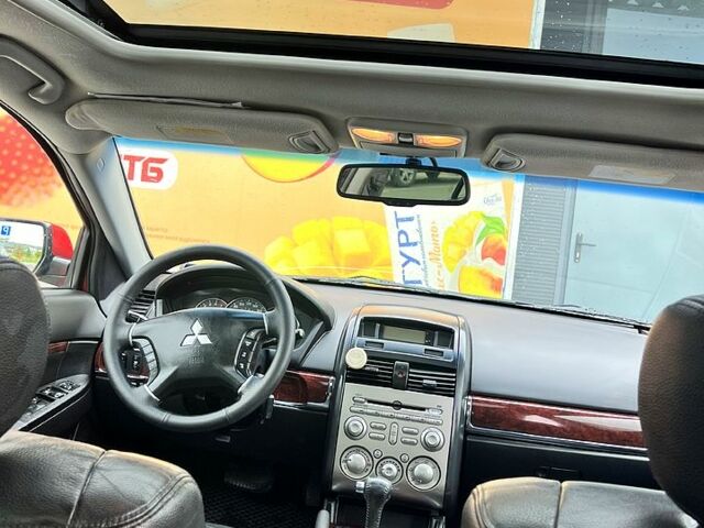 Червоний Міцубісі Галант, об'ємом двигуна 2.4 л та пробігом 300 тис. км за 5800 $, фото 3 на Automoto.ua