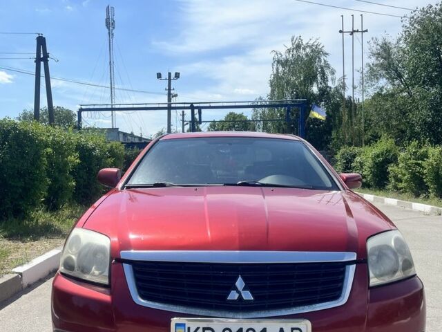 Красный Мицубиси Галант, объемом двигателя 2.4 л и пробегом 256 тыс. км за 5699 $, фото 2 на Automoto.ua