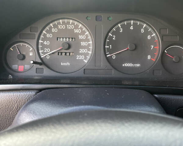 Красный Мицубиси Галант, объемом двигателя 1.8 л и пробегом 300 тыс. км за 2500 $, фото 6 на Automoto.ua