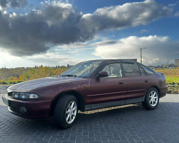 Красный Мицубиси Галант, объемом двигателя 2 л и пробегом 370 тыс. км за 2500 $, фото 6 на Automoto.ua