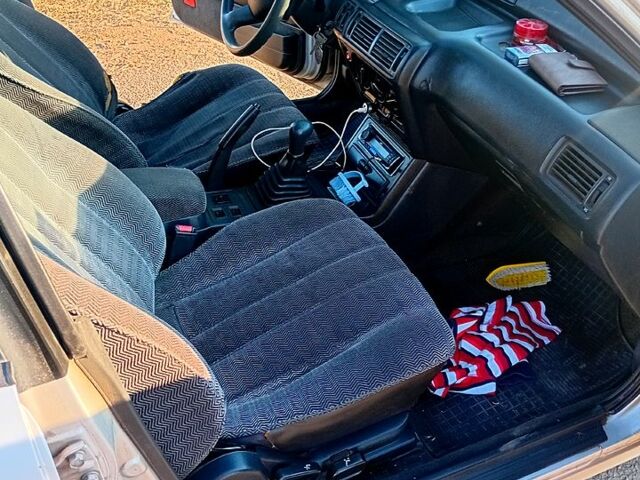 Мицубиси Галант, объемом двигателя 2 л и пробегом 0 тыс. км за 900 $, фото 4 на Automoto.ua