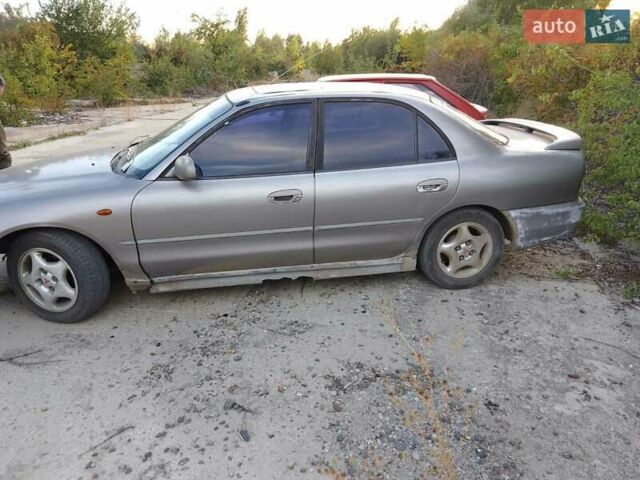 Мицубиси Галант, объемом двигателя 1.8 л и пробегом 100 тыс. км за 1350 $, фото 3 на Automoto.ua