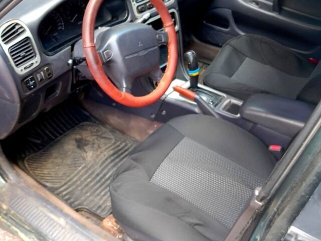 Мицубиси Галант, объемом двигателя 2.4 л и пробегом 0 тыс. км за 1500 $, фото 5 на Automoto.ua