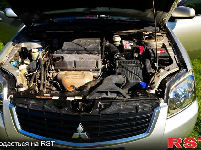 Мицубиси Галант, объемом двигателя 2.4 л и пробегом 260 тыс. км за 3850 $, фото 3 на Automoto.ua