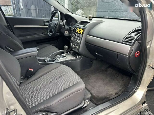 Міцубісі Галант, об'ємом двигуна 2.4 л та пробігом 186 тис. км за 4490 $, фото 10 на Automoto.ua