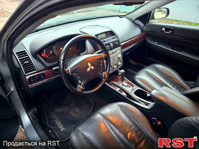 Мицубиси Галант, объемом двигателя 2.4 л и пробегом 182 тыс. км за 6100 $, фото 7 на Automoto.ua