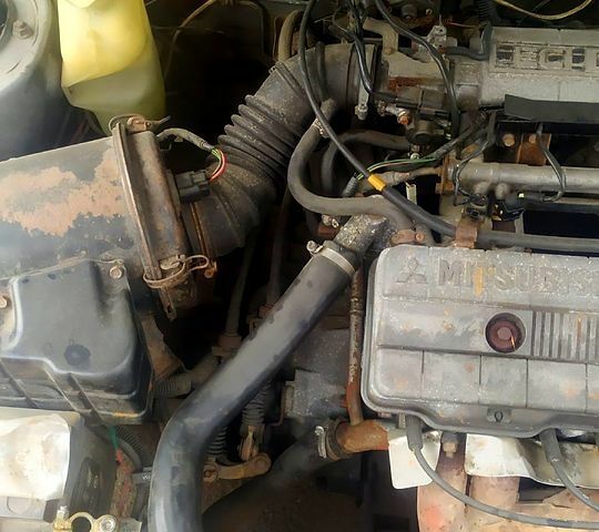 Серый Мицубиси Галант, объемом двигателя 2 л и пробегом 0 тыс. км за 1300 $, фото 5 на Automoto.ua