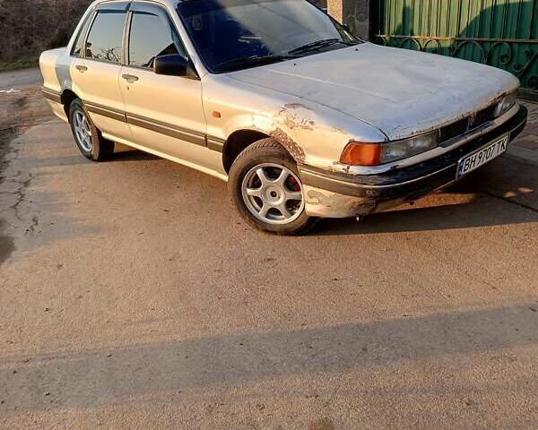 Сірий Міцубісі Галант, об'ємом двигуна 1.8 л та пробігом 364 тис. км за 1500 $, фото 3 на Automoto.ua