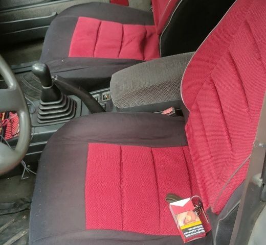 Серый Мицубиси Галант, объемом двигателя 2 л и пробегом 320 тыс. км за 1500 $, фото 2 на Automoto.ua