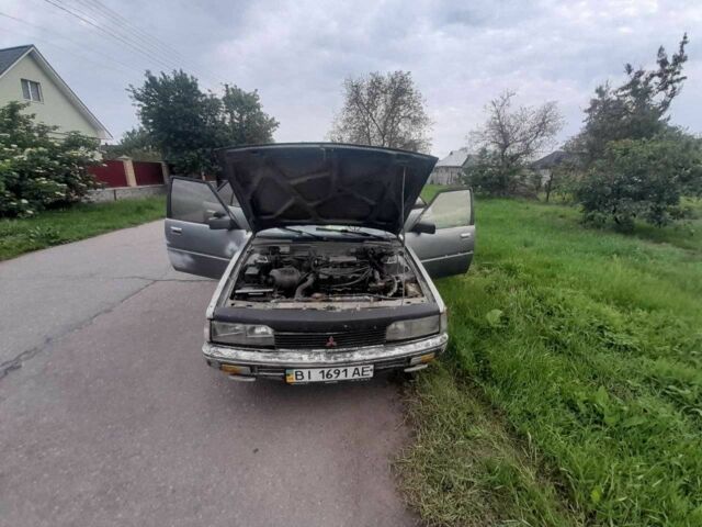 Мицубиси Галант 1988 в Кременчуге на Automoto.ua Серый Мицубиси Галант, объемом двигателя 1.8 л и пробегом 1000 тыс. км за 952 $, фото 6 на Automoto.ua
