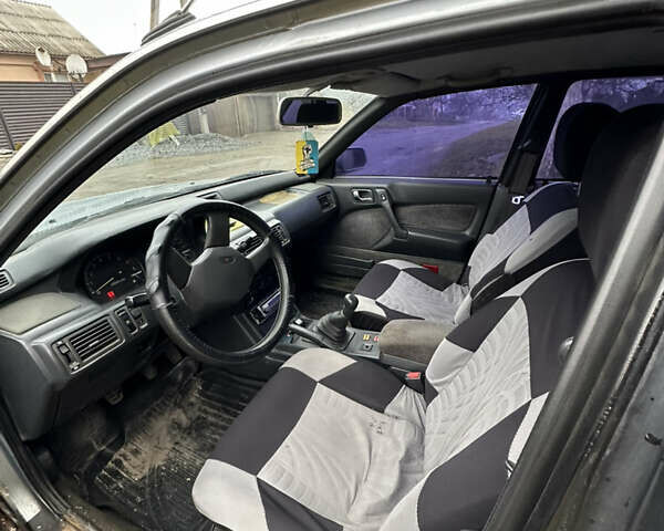 Серый Мицубиси Галант, объемом двигателя 2 л и пробегом 290 тыс. км за 1800 $, фото 4 на Automoto.ua