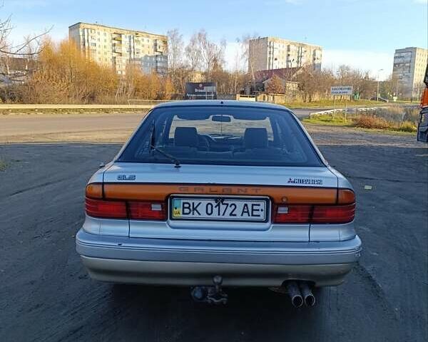 Сірий Міцубісі Галант, об'ємом двигуна 2 л та пробігом 500 тис. км за 1400 $, фото 6 на Automoto.ua