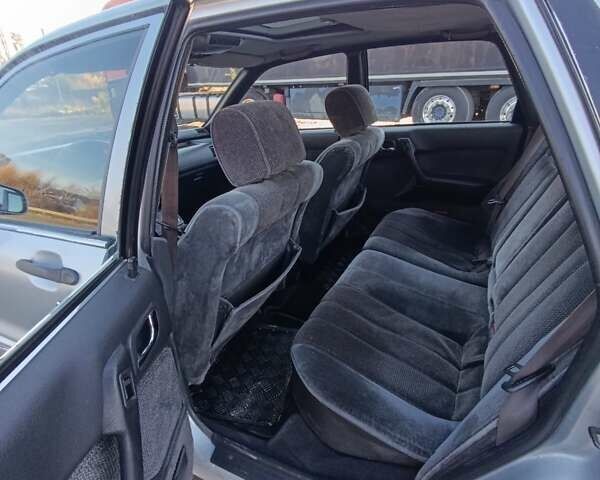 Сірий Міцубісі Галант, об'ємом двигуна 2 л та пробігом 500 тис. км за 1400 $, фото 4 на Automoto.ua