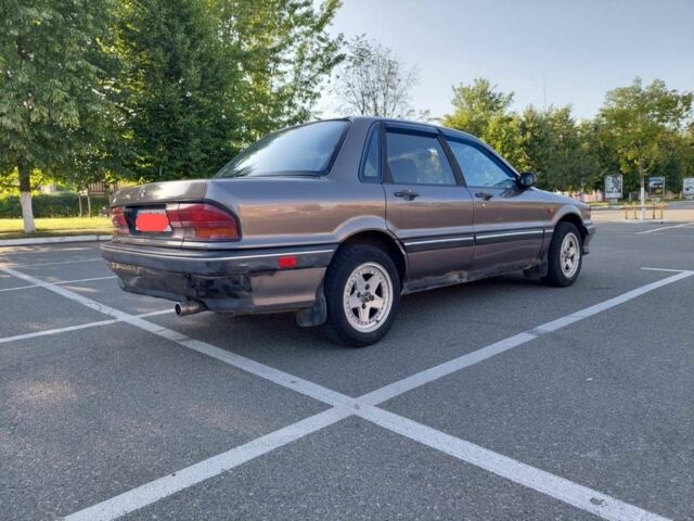 Сірий Міцубісі Галант, об'ємом двигуна 1.8 л та пробігом 370 тис. км за 1500 $, фото 2 на Automoto.ua